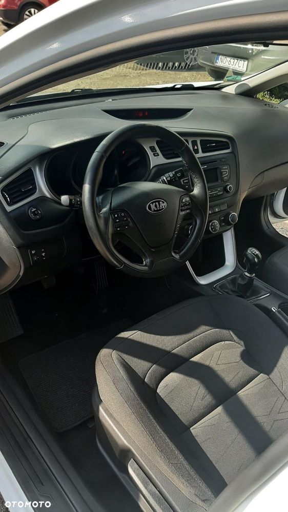 Kia Ceed 1.6 GDI SW Edition 7 - 12