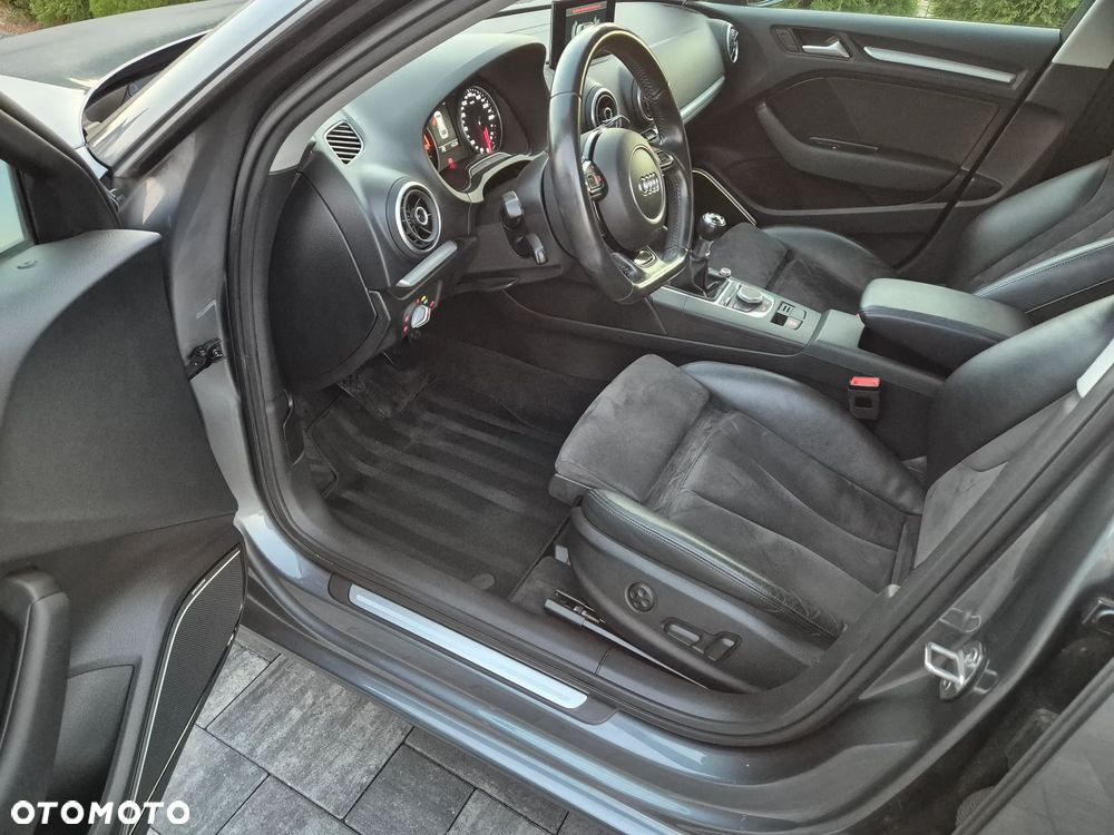 Audi A3 Sportback 1.6 TDI clean diesel Ambiente - 32