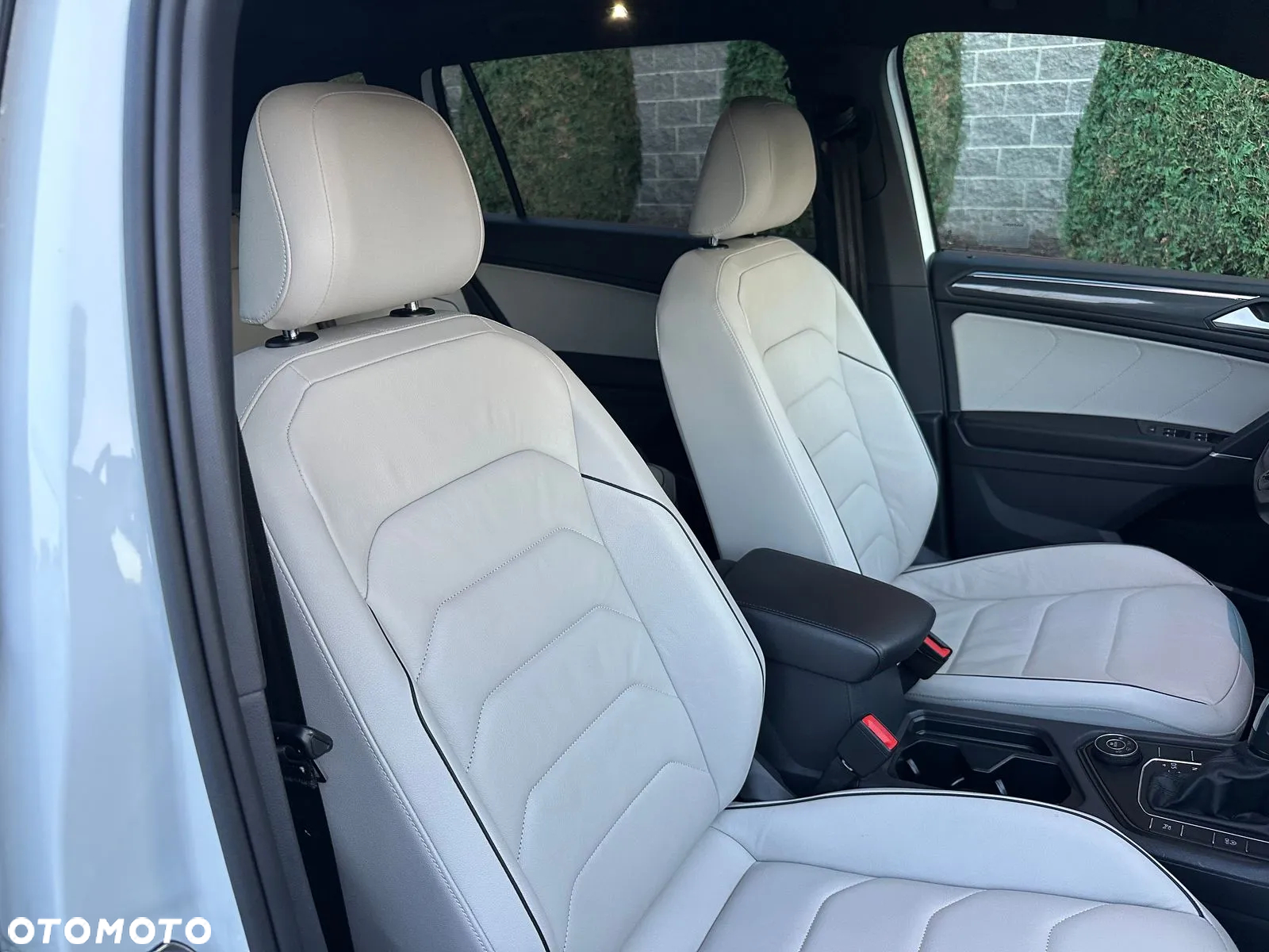 Volkswagen Tiguan - 12