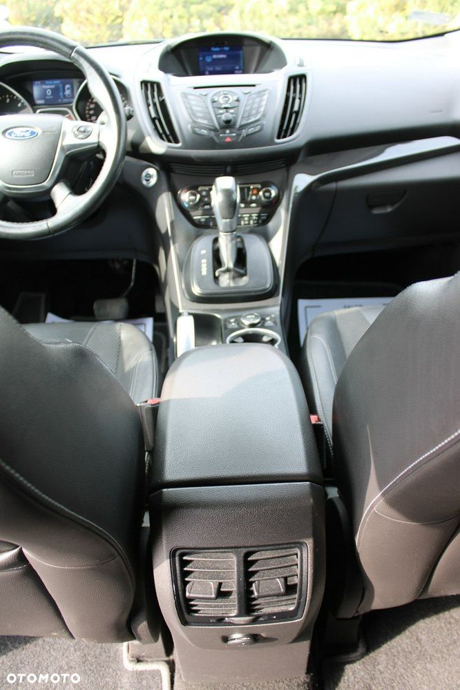 Ford Kuga - 25