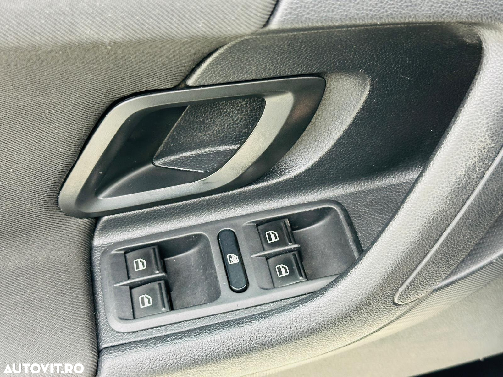 Skoda Roomster - 40