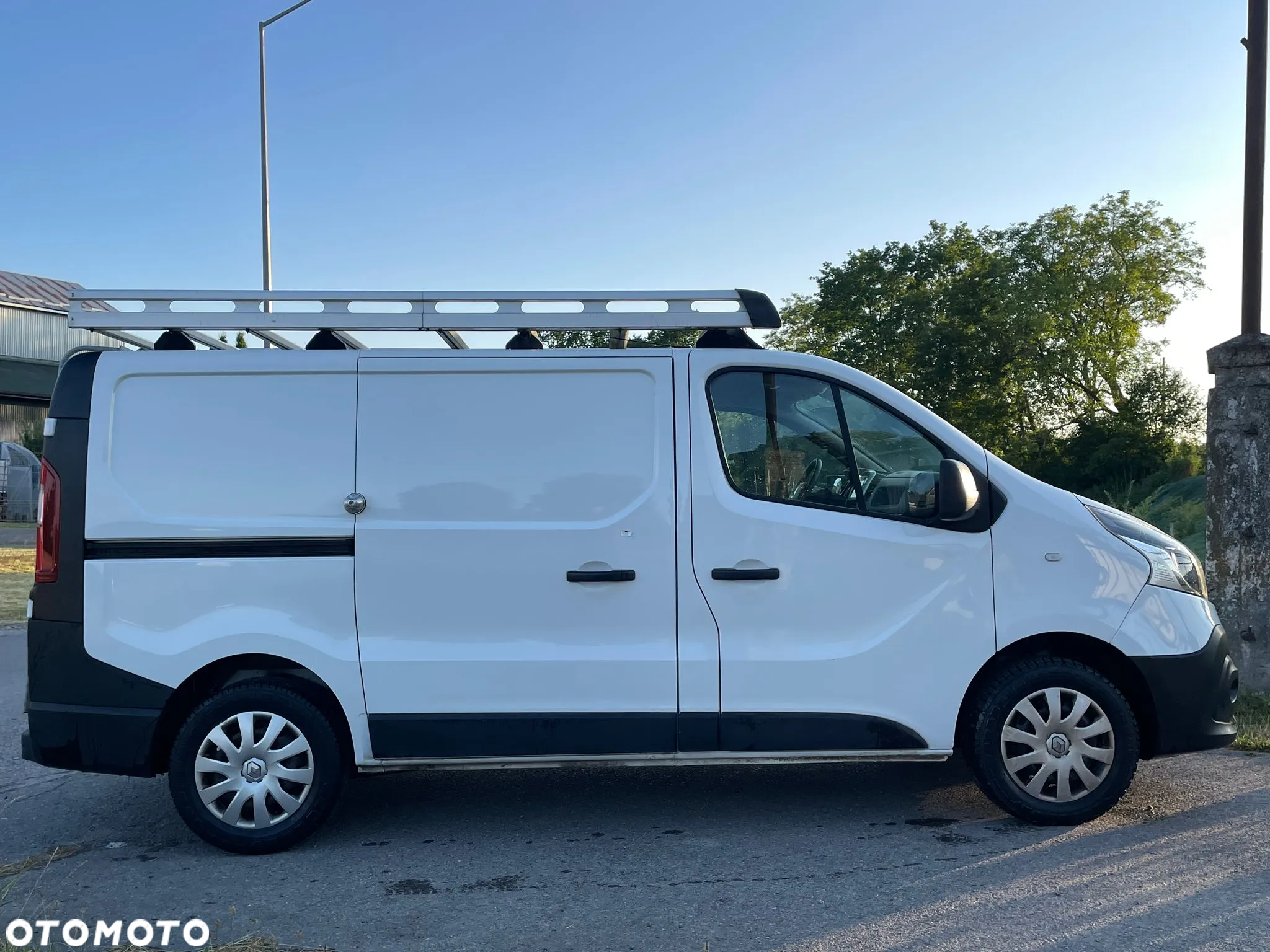 Renault TRAFIC - 11