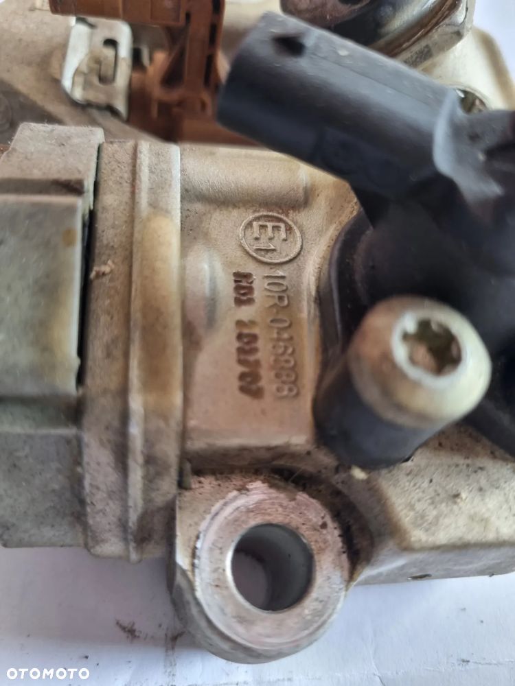 ZAWÓR | DOZOWNIK paliwa Mercedes Actros MP4 A4720700555 - 4