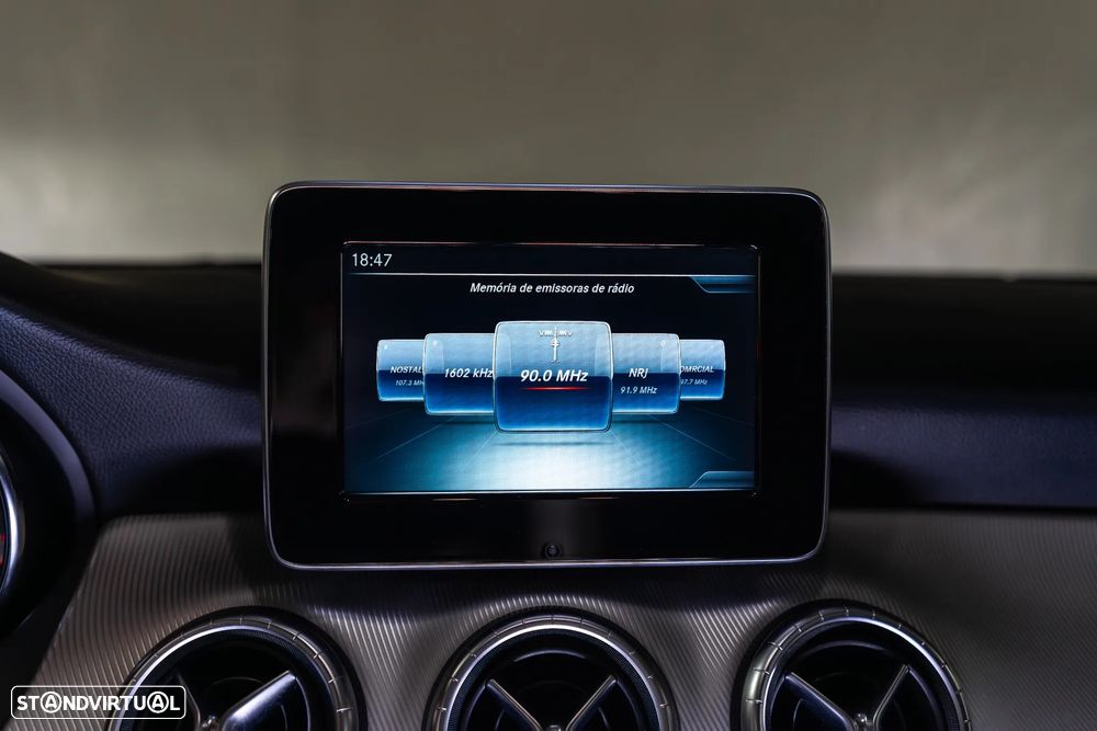 Mercedes-Benz CLA 200 d Shooting Brake Urban - 19