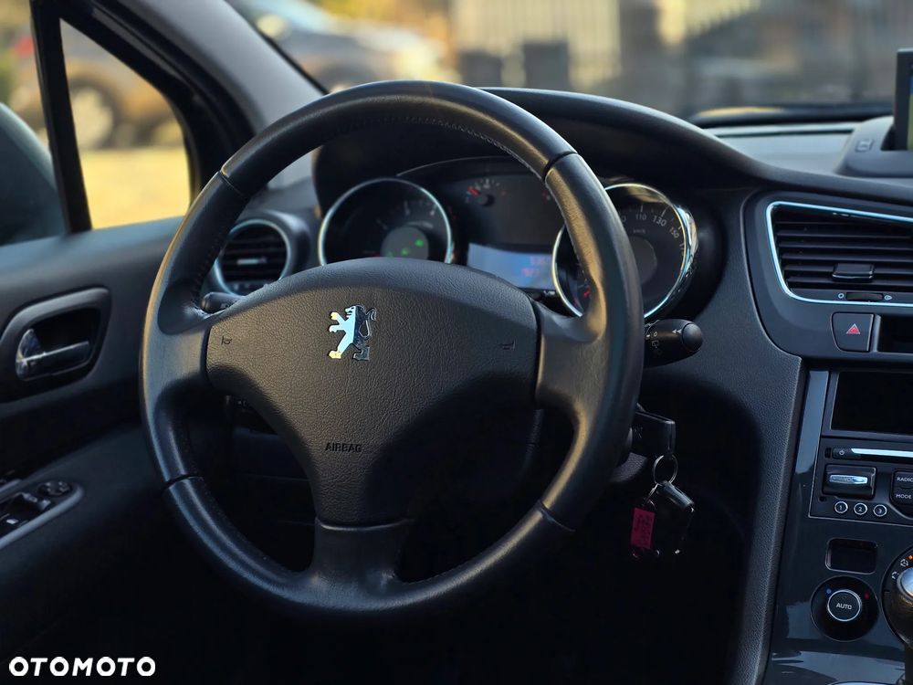 Peugeot 5008 - 28