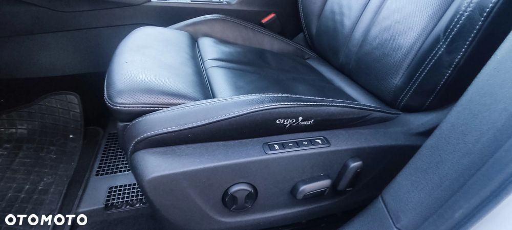 Skoda Octavia 2.0 TDI DSG Style - 5