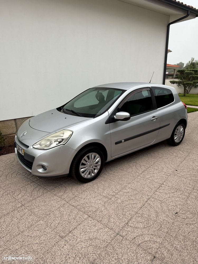 Renault Clio 1.2 TCE GT J15 - 1