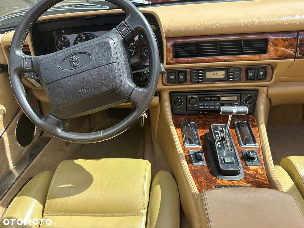 Jaguar XJS - 26