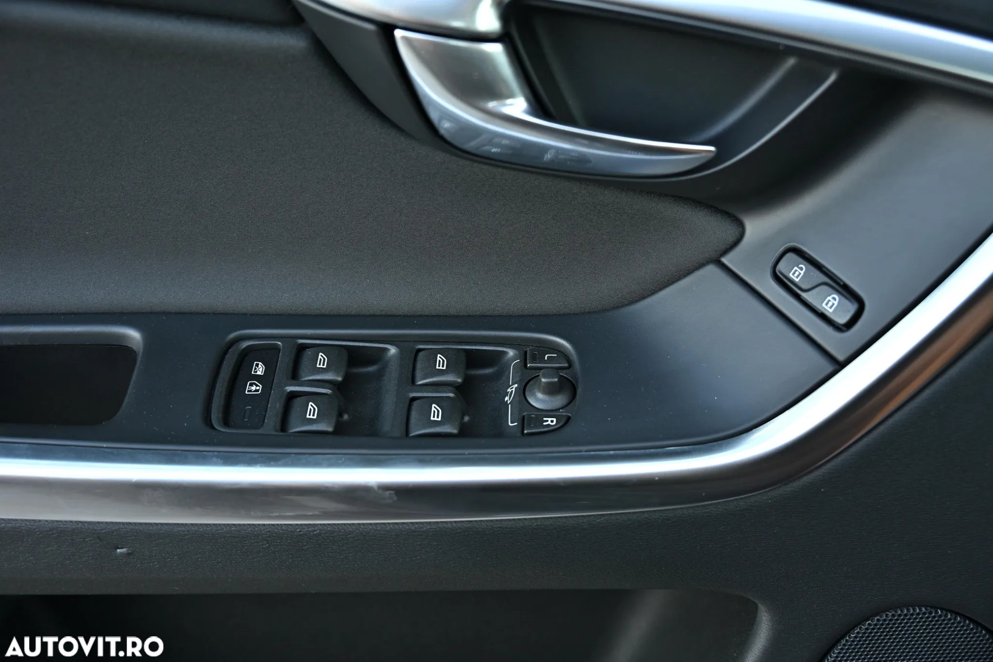 Volvo XC 60 D4 Geartronic Summum - 26