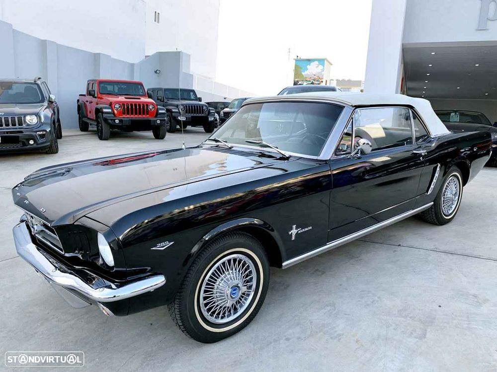 Ford Mustang - 8