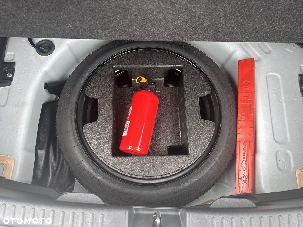 Toyota Yaris Hybrid 1.5 Comfort - 17