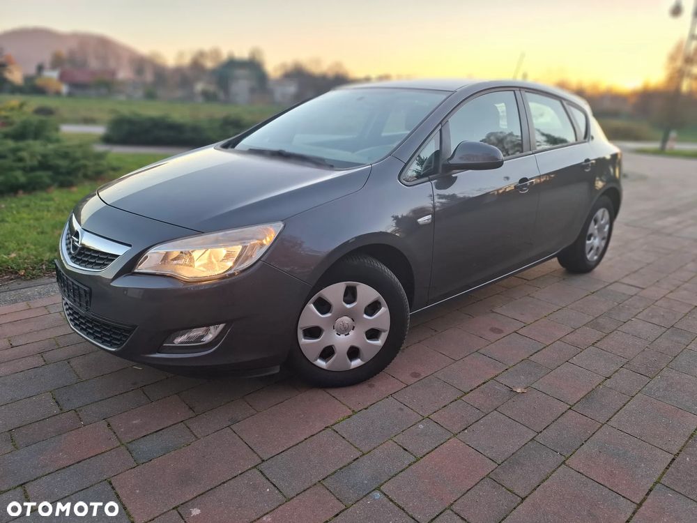 Opel Astra 1.4 Turbo 150 Jahre