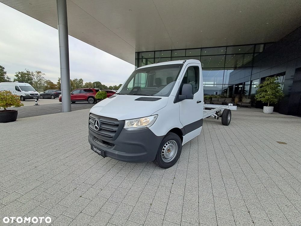 Mercedes-Benz Sprinter - 4