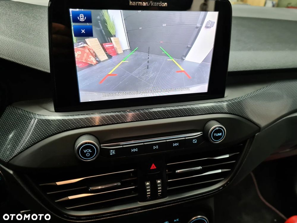 Ford Focus 1.5 EcoBlue Start-Stopp-System ST-LINE X - 31