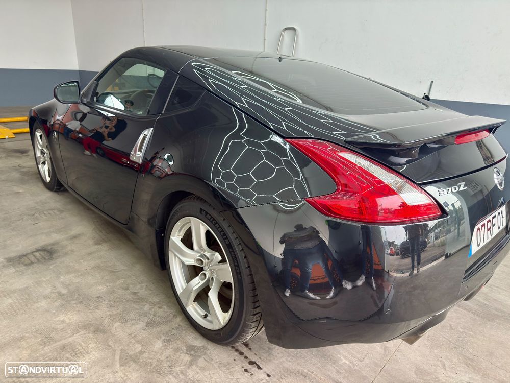Nissan 370 Z - 14