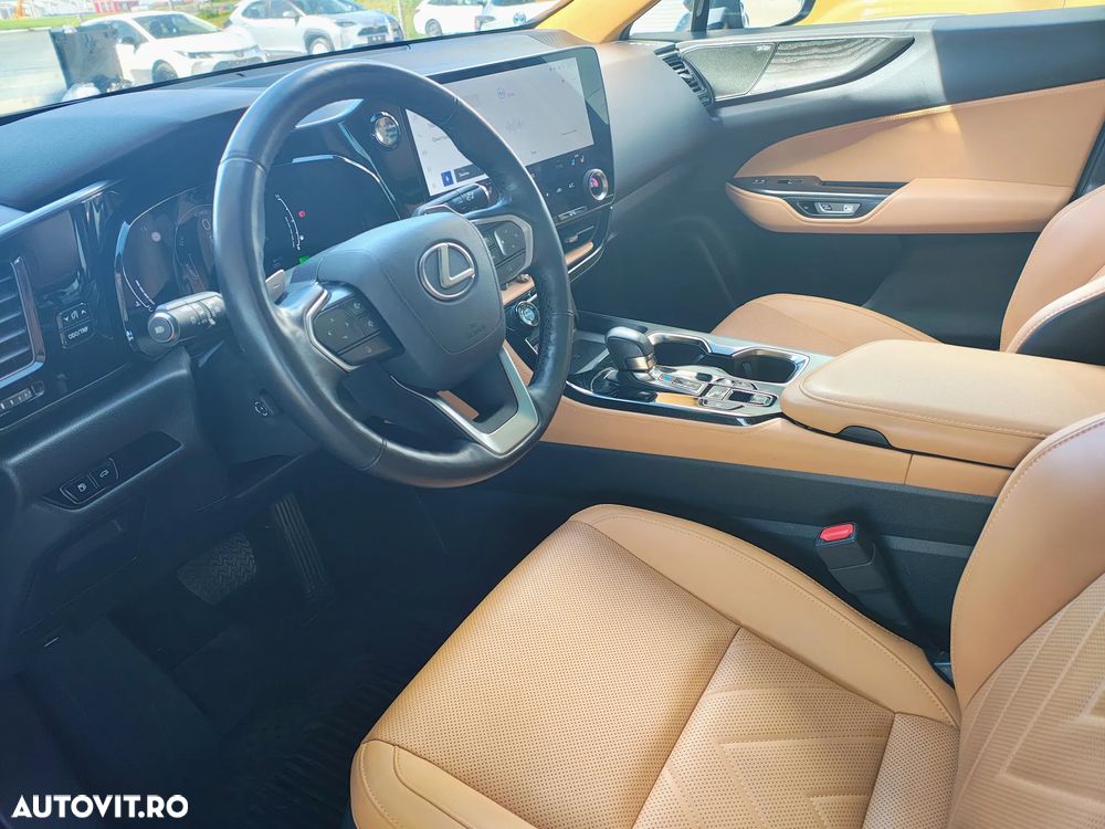 Lexus Seria NX - 8