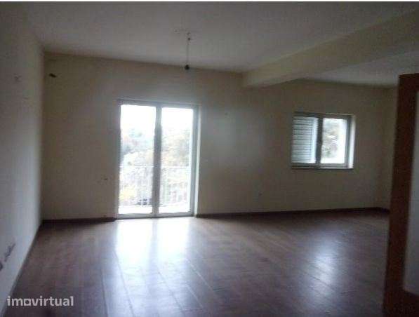 Moradia T4 | Castro Daire | 230.000 € - Grande imagem: 3/6