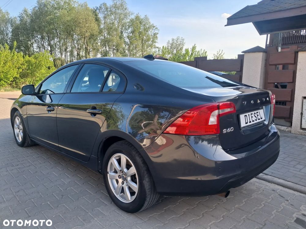 Volvo S60 DRIVe Kinetic - 9