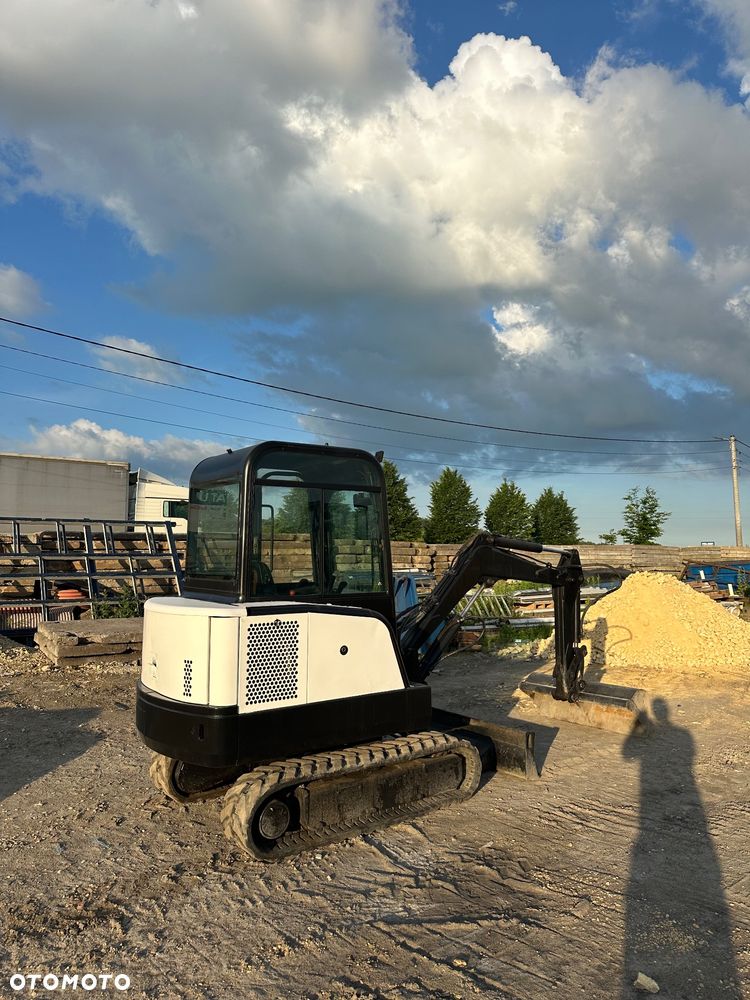 Bobcat EX120 - 4