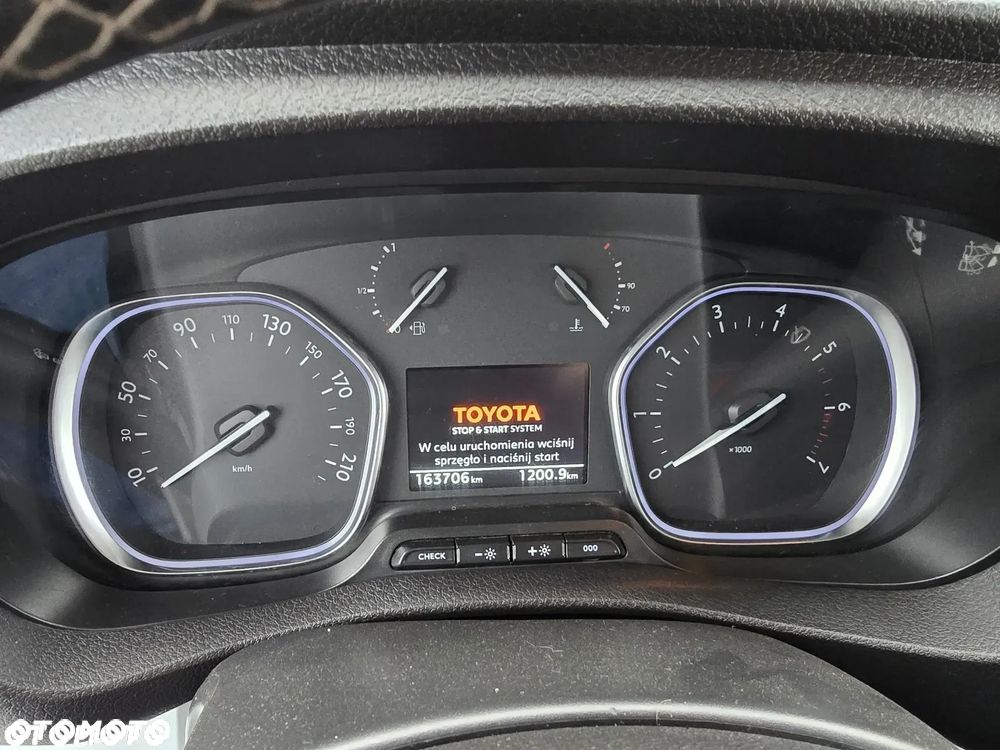 Toyota Proace Verso 2.0 D4-D Medium VIP - 22