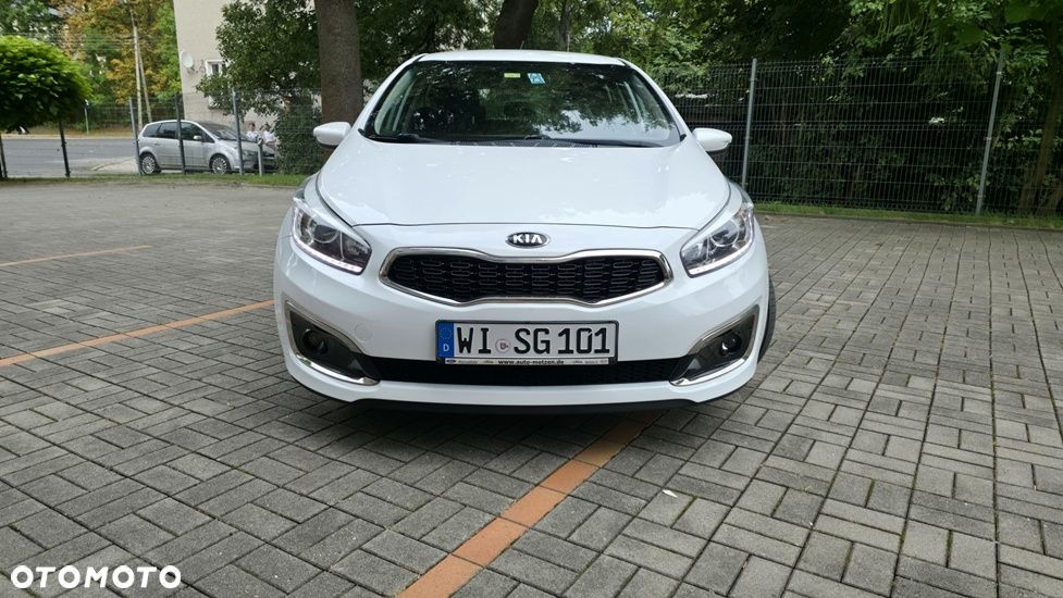 Kia Ceed 1.6 CRDi GT Line - 10