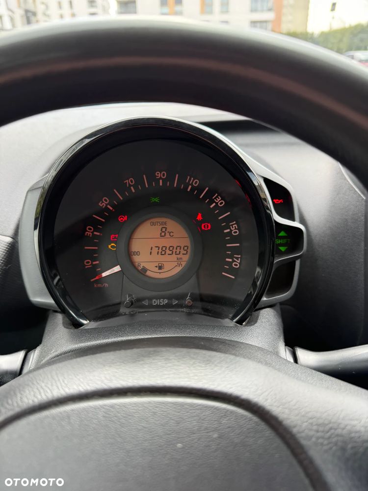 Toyota Aygo 1.0 VVT-i Sprint EU6 - 6