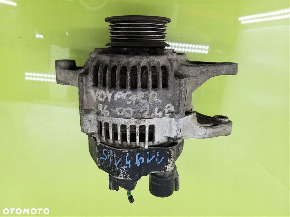 Alternator Chrysler Grand Voyager III 2.4B 149KM 1995-1999R DENSO 121000307 - 2