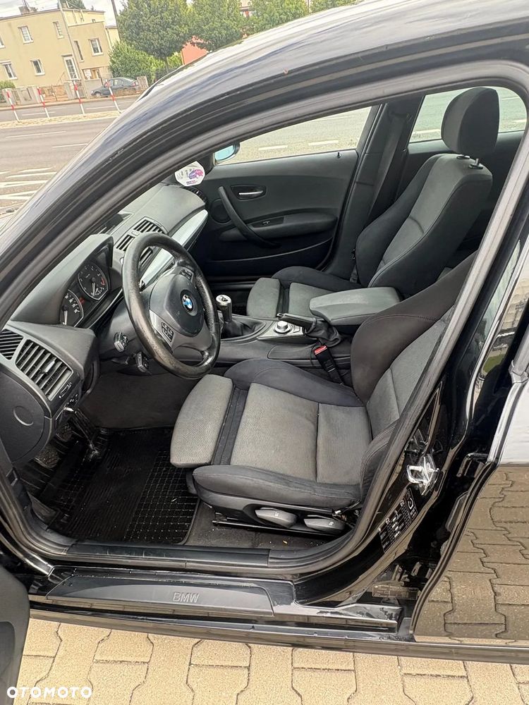 BMW Seria 1 120i - 5