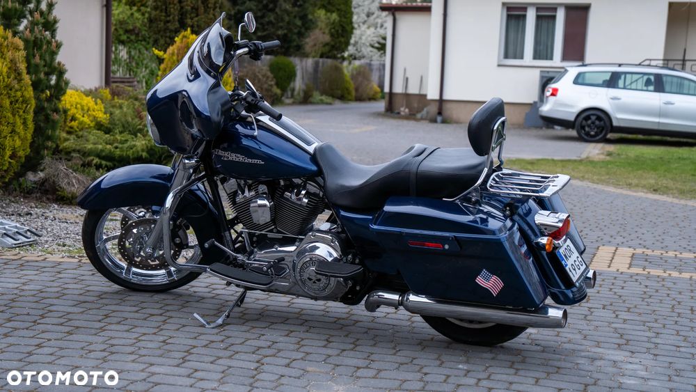 Harley-Davidson FLH Electra Glide - 16