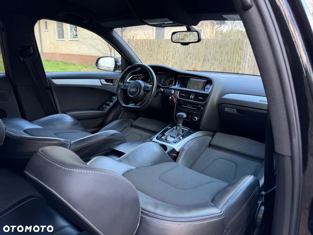 Audi A4 Avant 2.0 TDI DPF quattro S tronic S line Sportpaket - 6