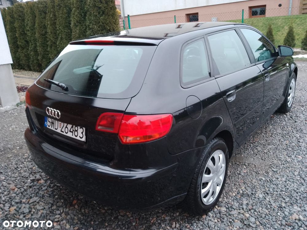 Audi A3 Sportback - 8