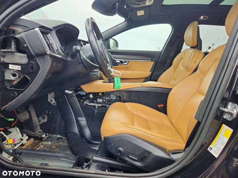Volvo V90 - 29