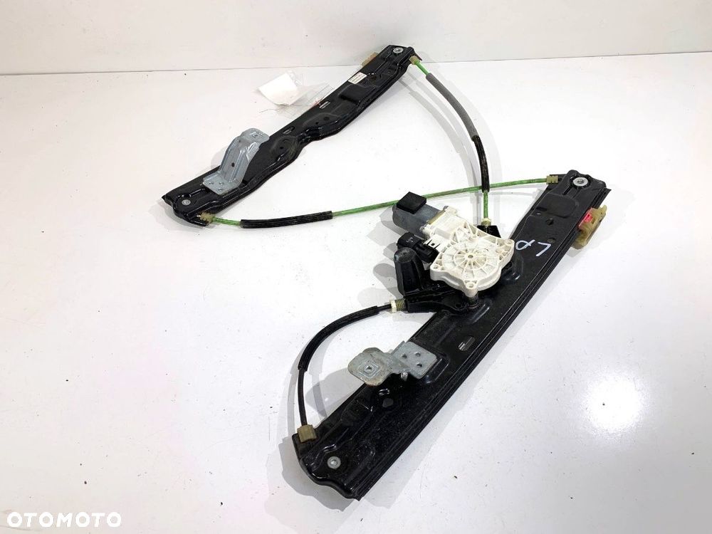 PODNOŚNIK SZYBY LEWY PRZÓD  JAGUAR F-PACE (X761) 2015 - 2022 2.0 TD4 AWD 132 kW [180 KM] olej - 1