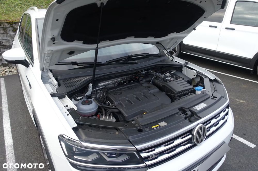 Volkswagen Tiguan 2.0 TDI SCR 4MotION DSG R-Line - 31