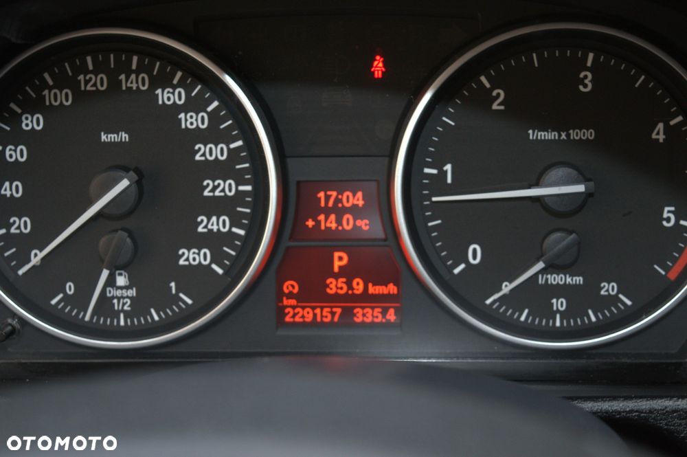 BMW X1 sDrive18d - 17