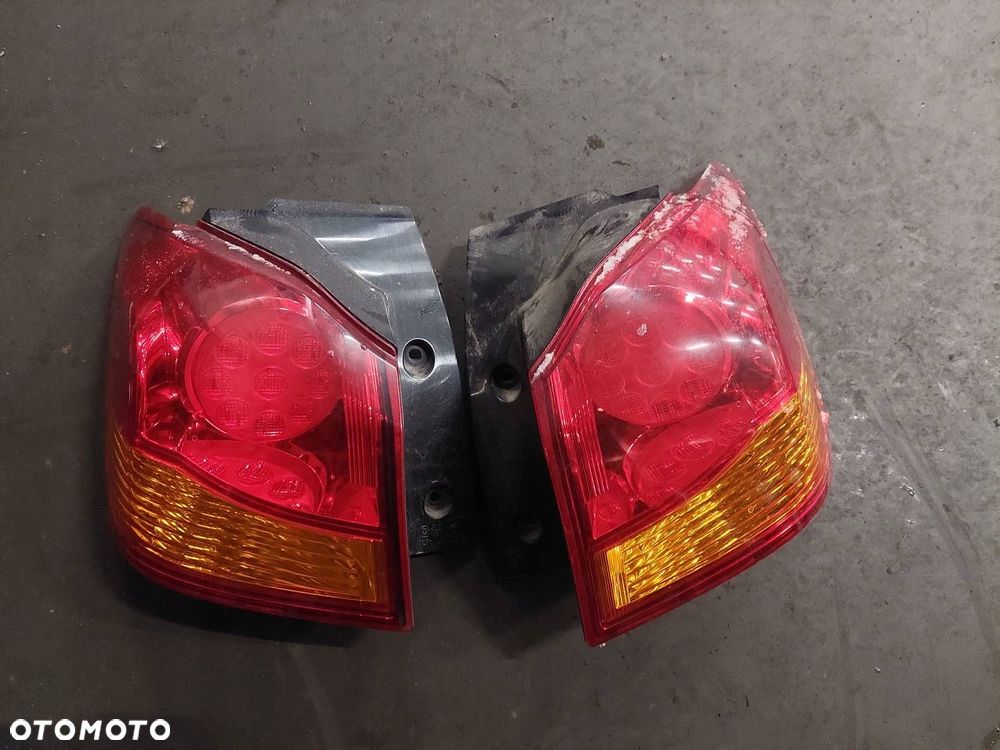 KOMPLETNY TYŁ KLAPA BAGAŻNIKA ZDERZAK TYŁ LAMPY MITSUBISHI ASX I A31A - 2