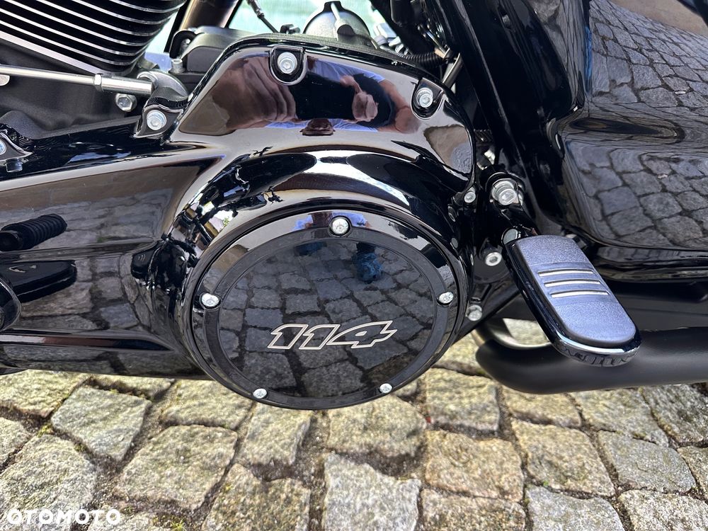 Harley-Davidson Touring Road Glide - 8