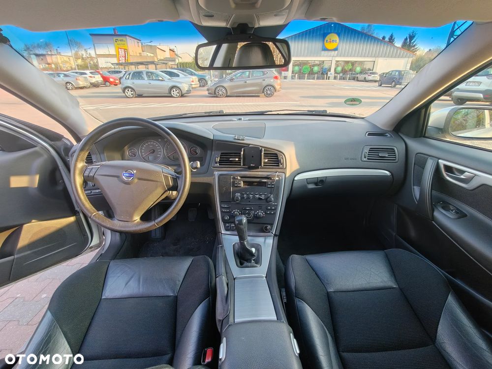 Volvo S60 2.4 - 8