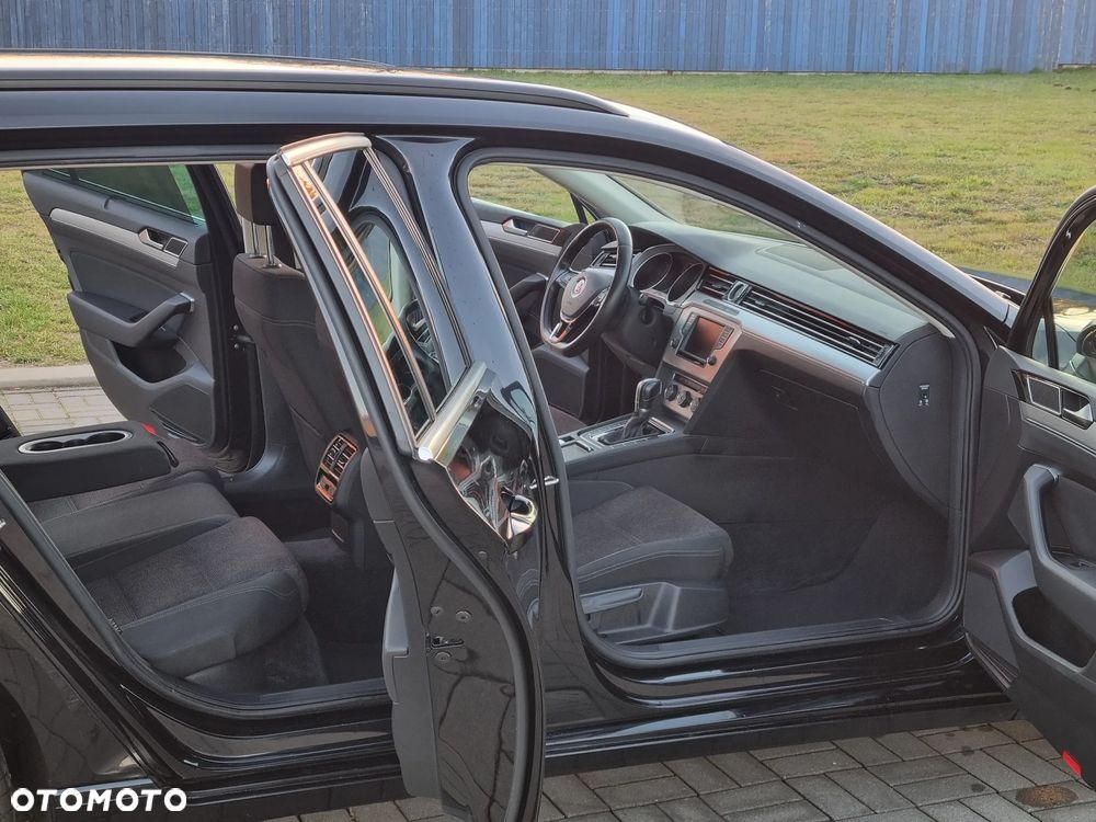 Volkswagen Passat 2.0 TDI BMT 4Mot Highline DSG - 19