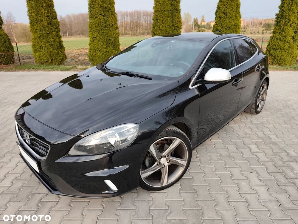 Volvo V40 D2 R Design - 1