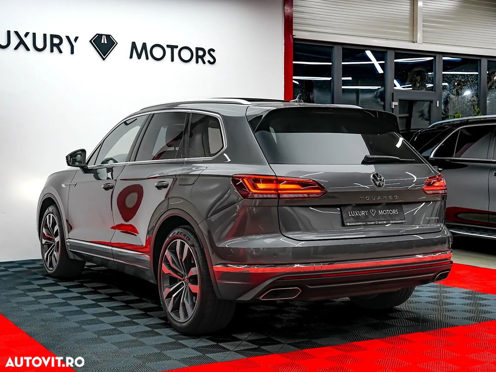 Volkswagen Touareg 3.0 V6 e-Hybrid 4Motion Aut. Elegance - 9