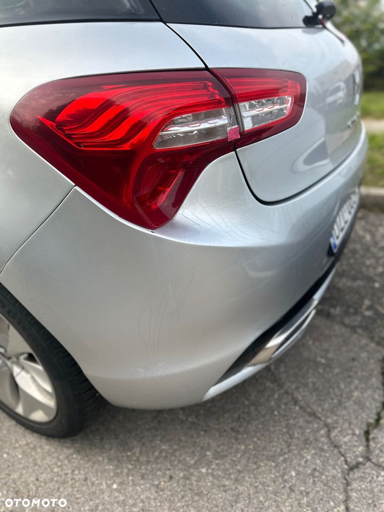 Citroën DS5 1.6 e-HDi Chic MCP - 9