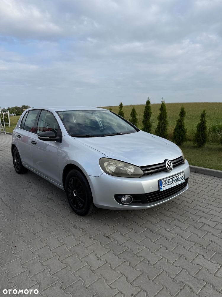 Volkswagen Golf - 1