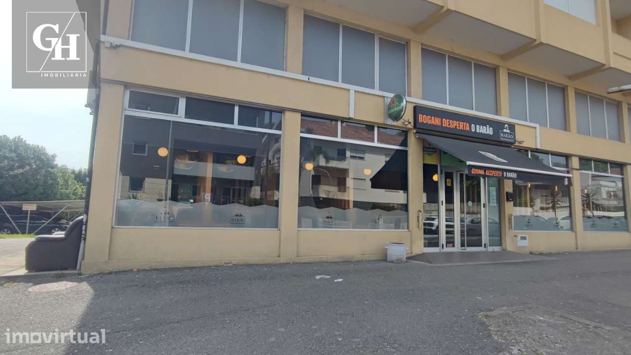 Trespasse de Restaurante - Equipado e com estacionamento privado - Grande imagem: 2/35