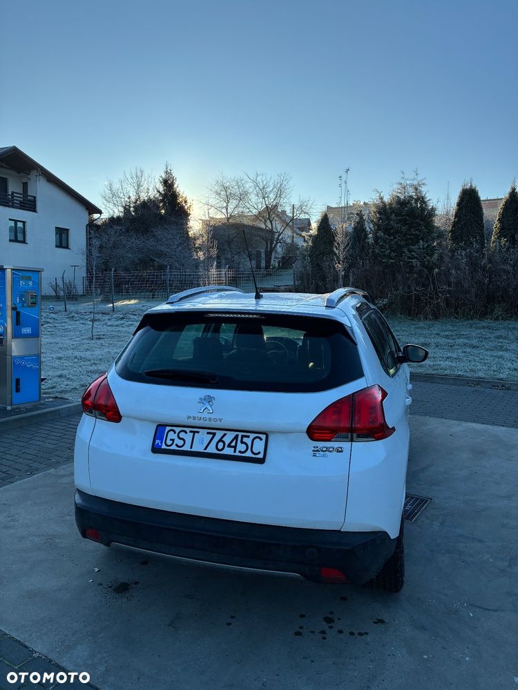 Peugeot 2008 PureTech 130 GPF Stop&Start Allure - 4