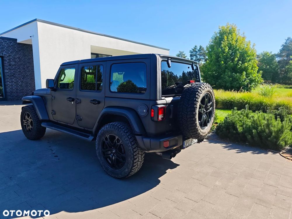 Jeep Wrangler - 2