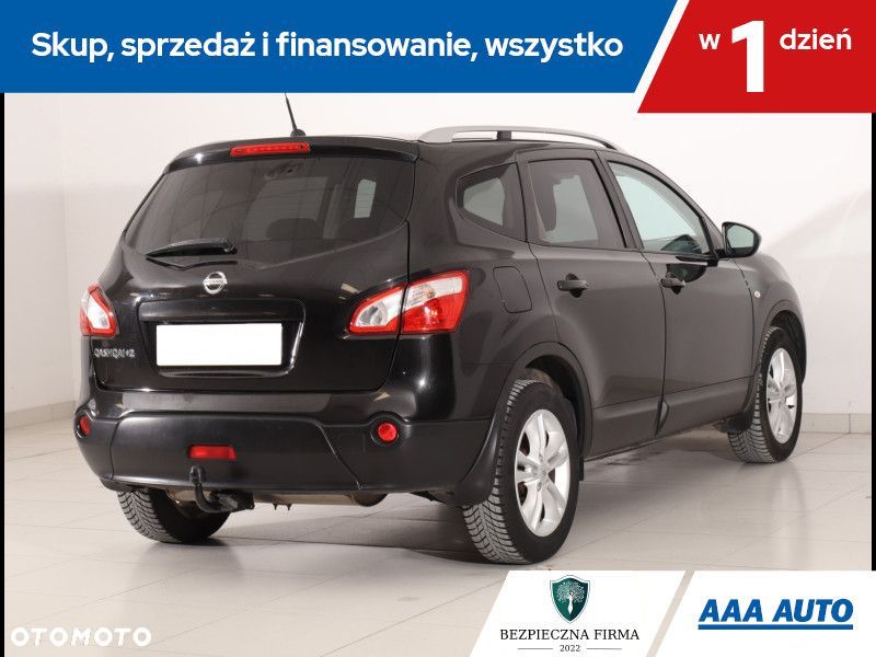 Nissan Qashqai+2 - 6