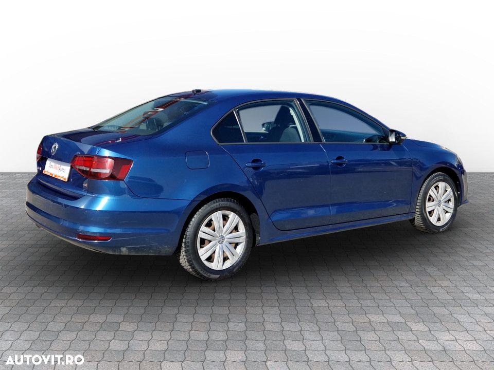 Volkswagen Jetta - 7