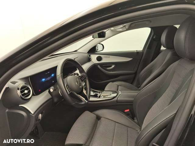 Mercedes-Benz E - 11