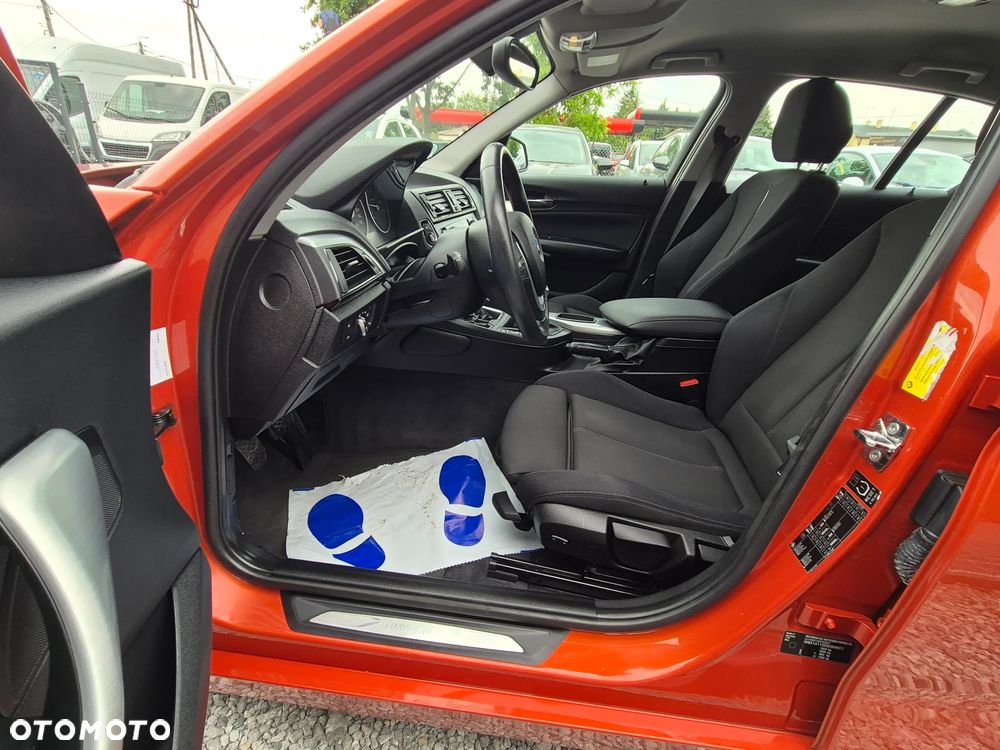 BMW Seria 1 116i Sport Line - 25